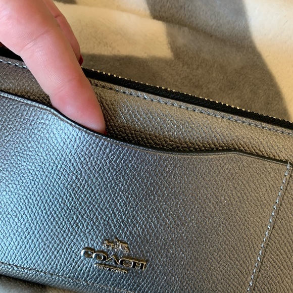 LIKE NEW Coach pewter set: zip tote, wallet, coin purse - Picture 12 of 16